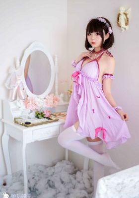 被男人一口吸住两个奶头_1080手机免费观看完整